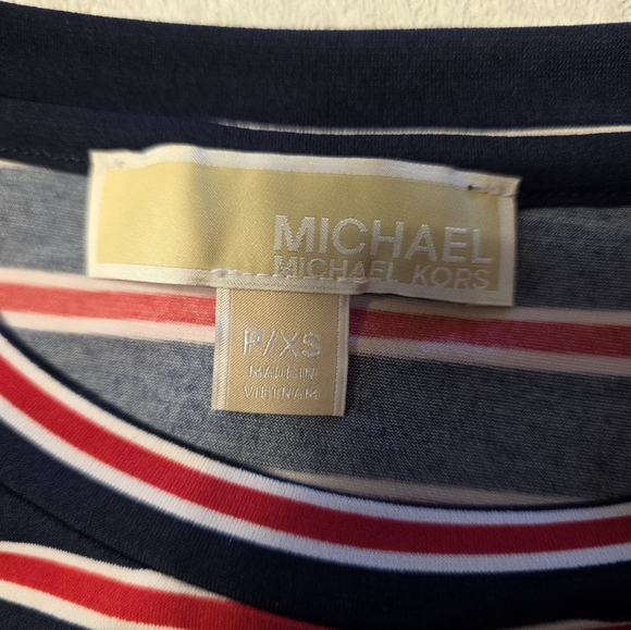 Michael Kors petite stripped flutter sleeve top. - Picture 6 of 6